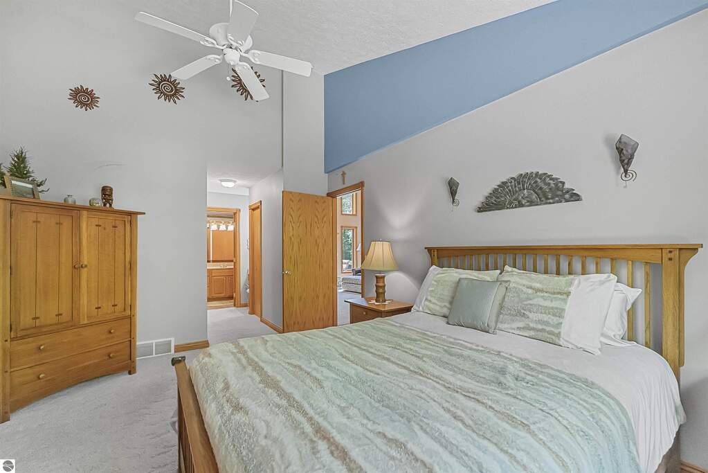5 Bedroom Single Family Home/House's Image 23