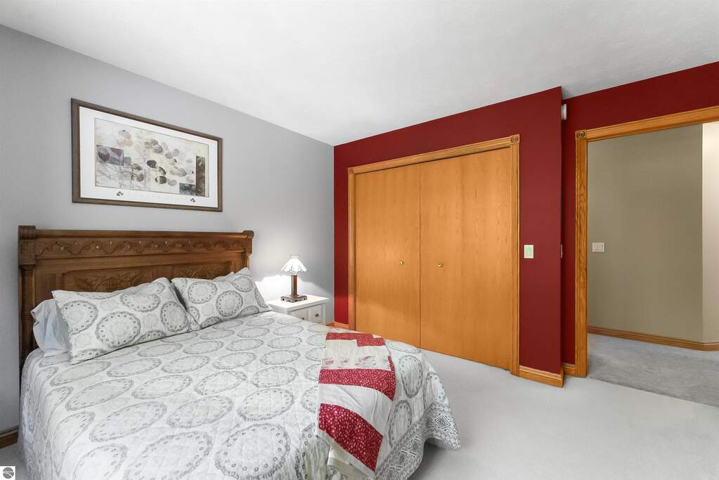 5 Bedroom Single Family Home/House's Image 31