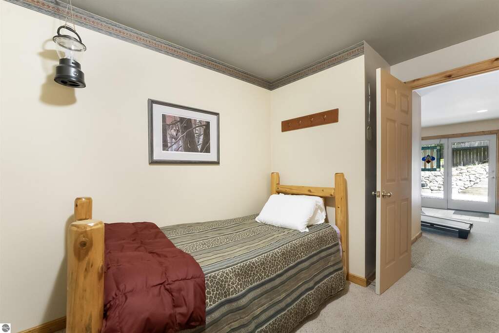 5 Bedroom Single Family Home/House's Image 49