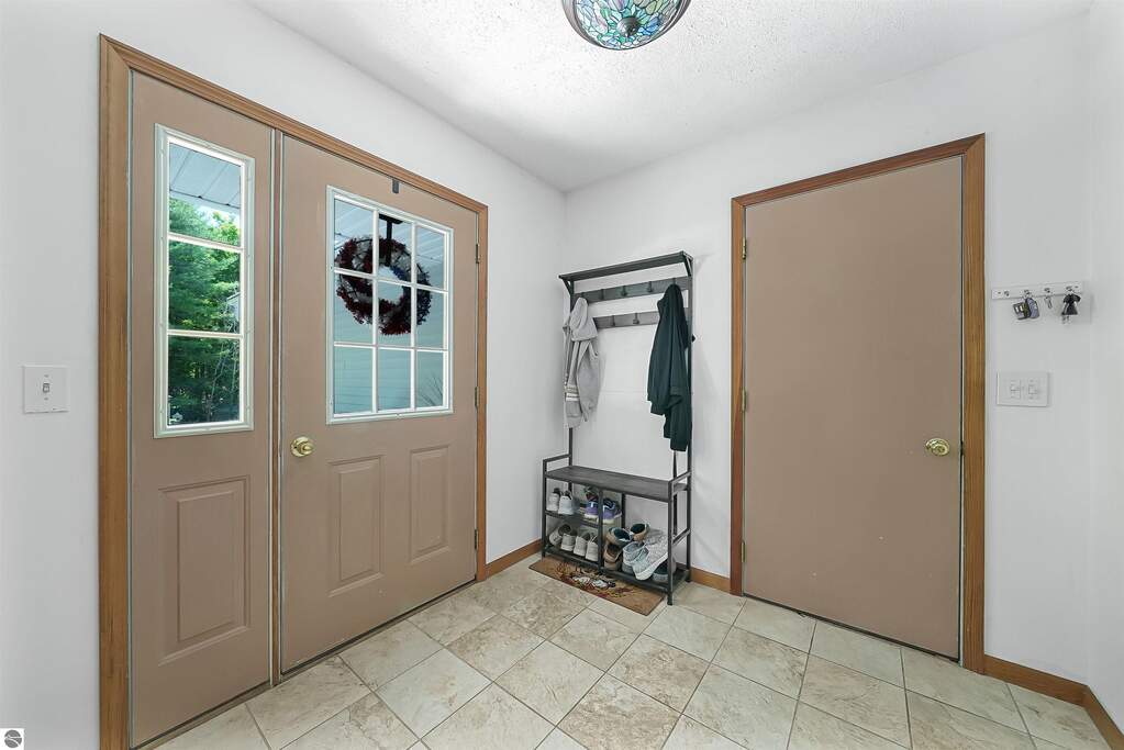 4 Bedroom Single Family Home/House's Image 11