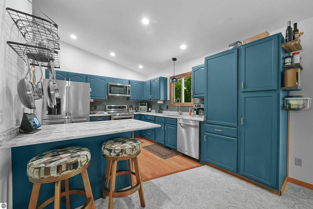 4 Bedroom Single Family Home/House's Image 16