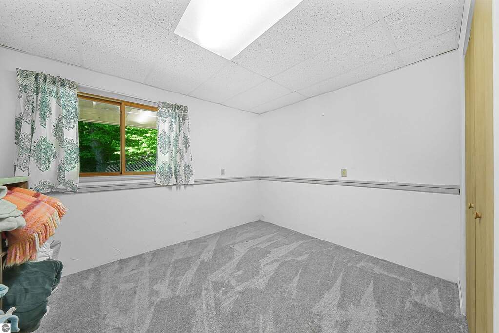 4 Bedroom Single Family Home/House's Image 27
