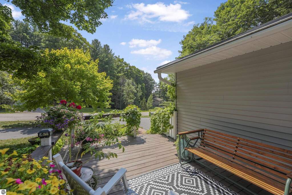 4 Bedroom Single Family Home/House's Image 6