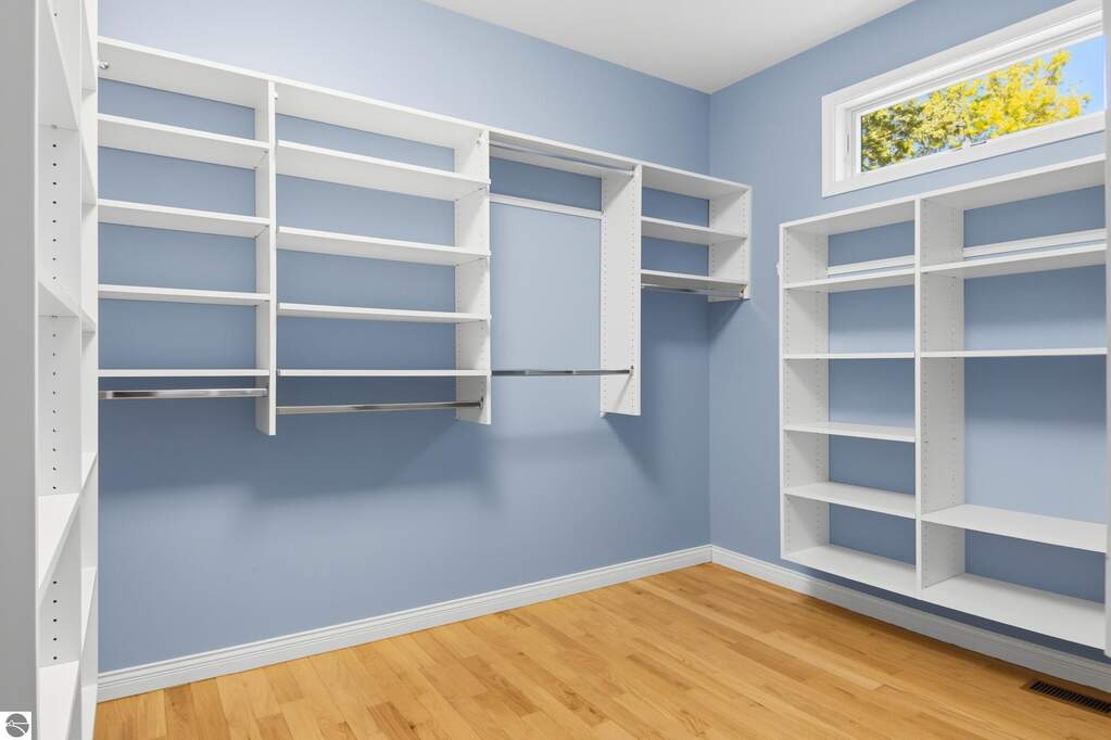 4 Bedroom Single Family Home/House's Image 25