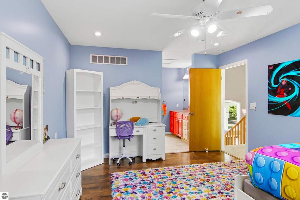 4 Bedroom Single Family Home/House's Image 36