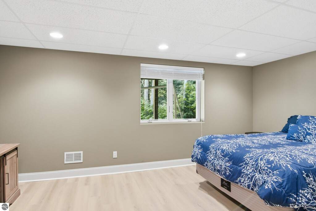 4 Bedroom Single Family Home/House's Image 45
