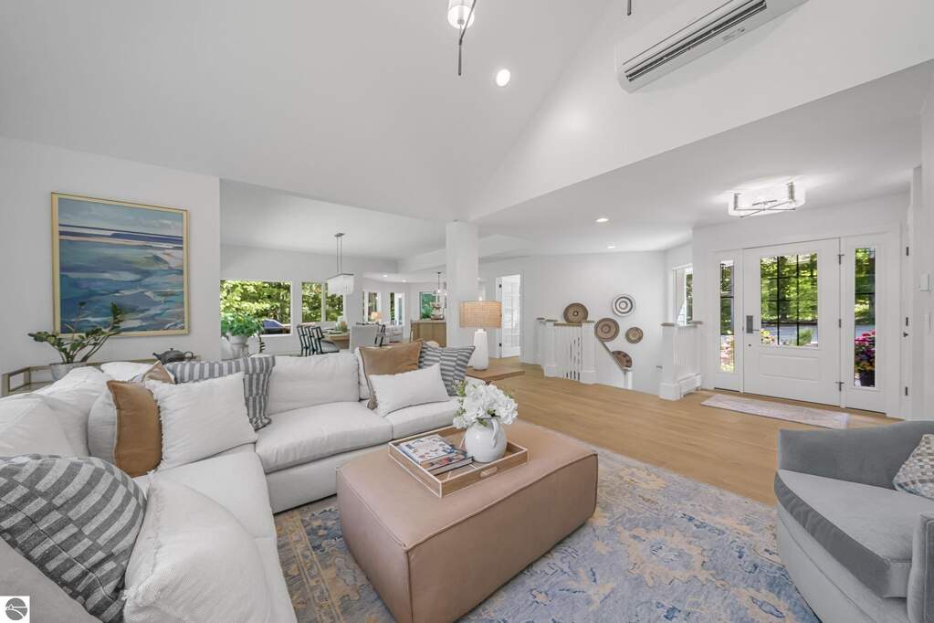 4 Bedroom Single Family Home/House's Image 11
