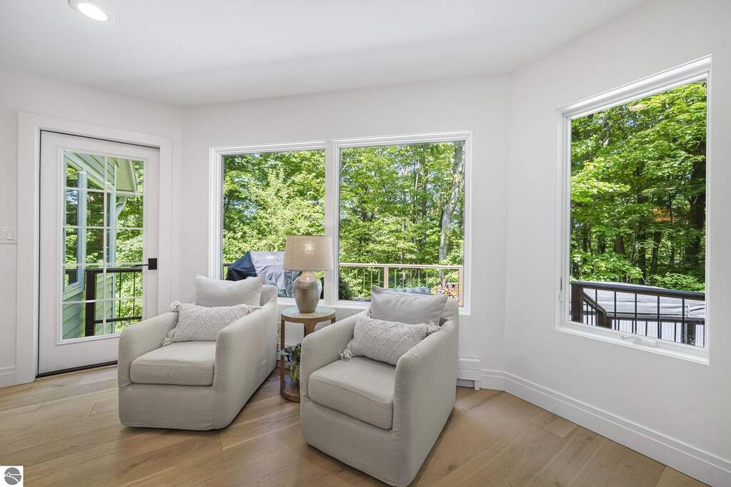 4 Bedroom Single Family Home/House's Image 14