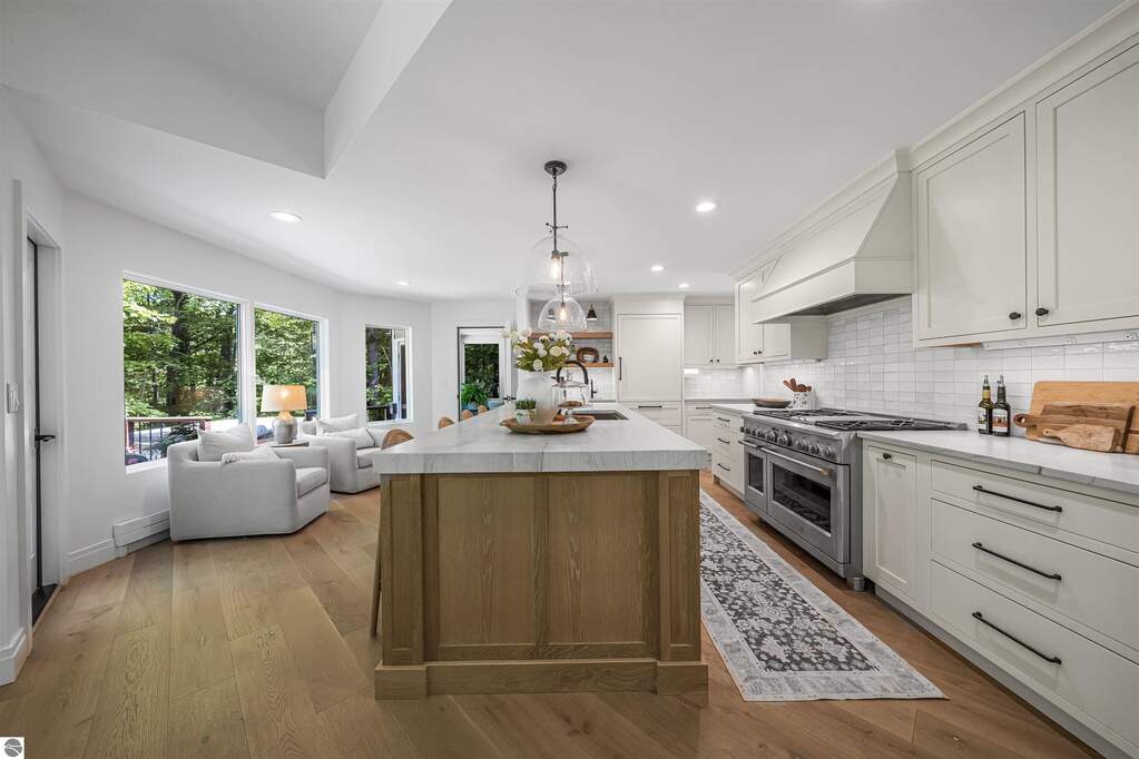 4 Bedroom Single Family Home/House's Image 31