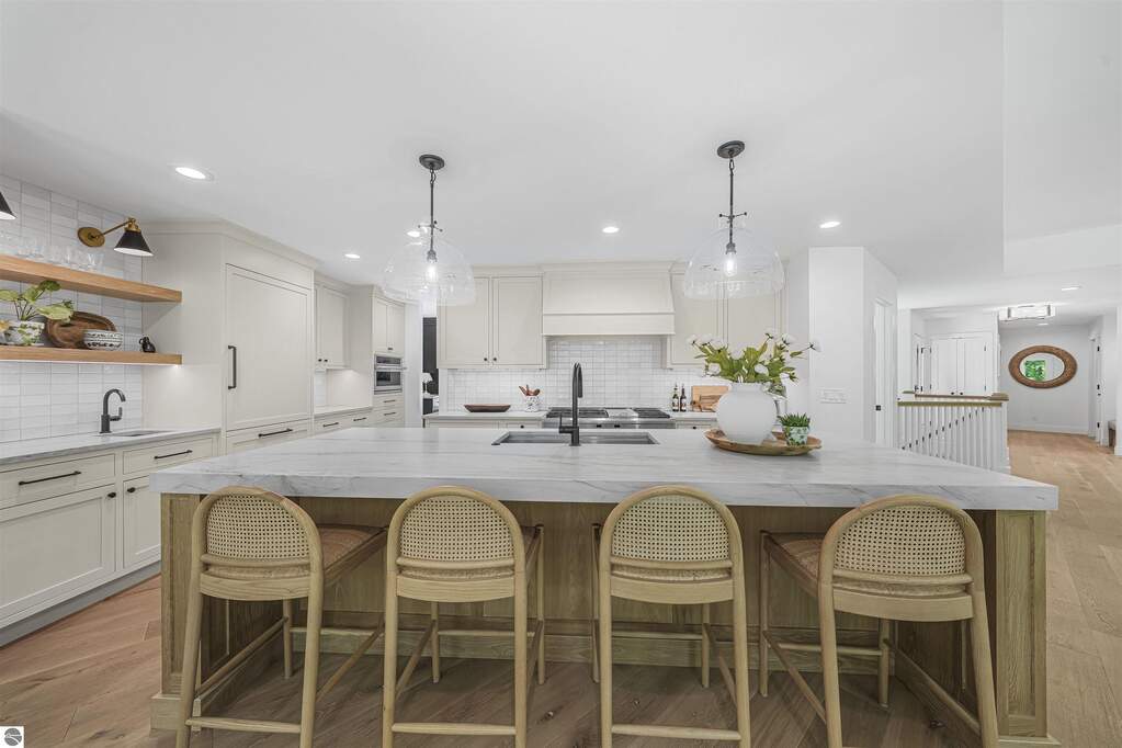 4 Bedroom Single Family Home/House's Image 34