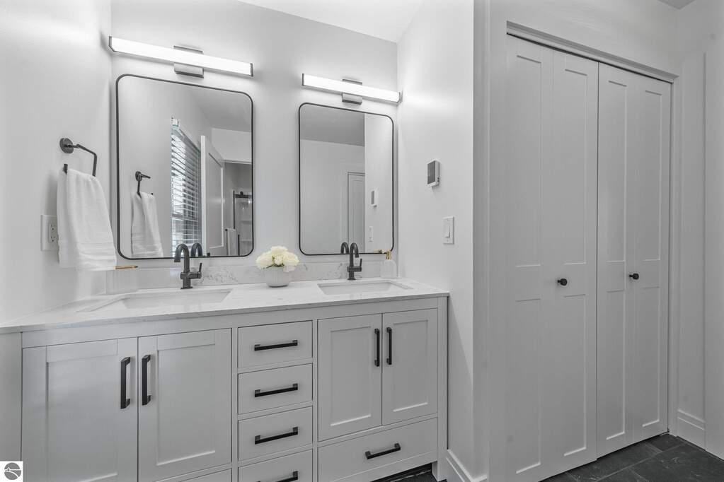 4 Bedroom Single Family Home/House's Image 64