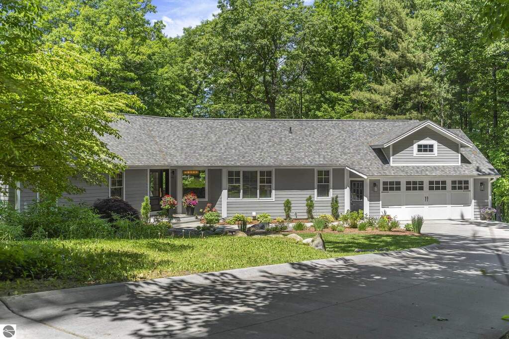 4 Bedroom Single Family Home/House's Image 84