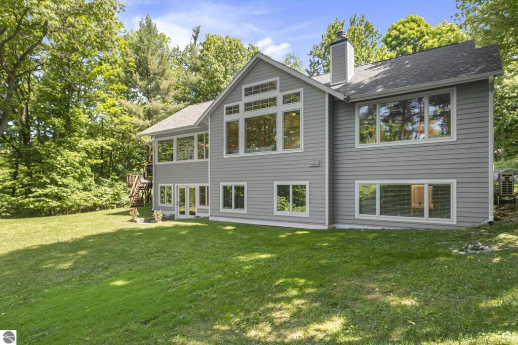 4 Bedroom Single Family Home/House's Image 88