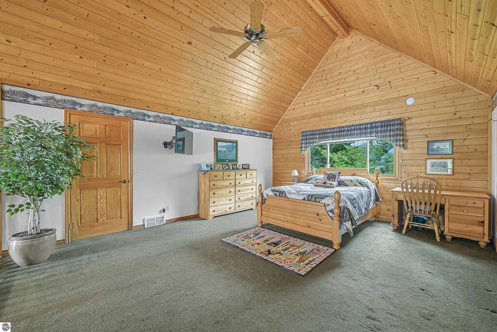 3 Bedroom Single Family Home/House's Image 8
