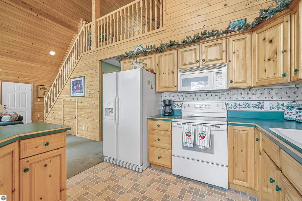 3 Bedroom Single Family Home/House's Image 12