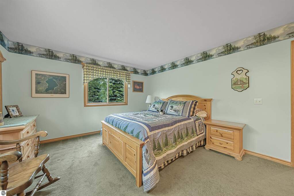 3 Bedroom Single Family Home/House's Image 27