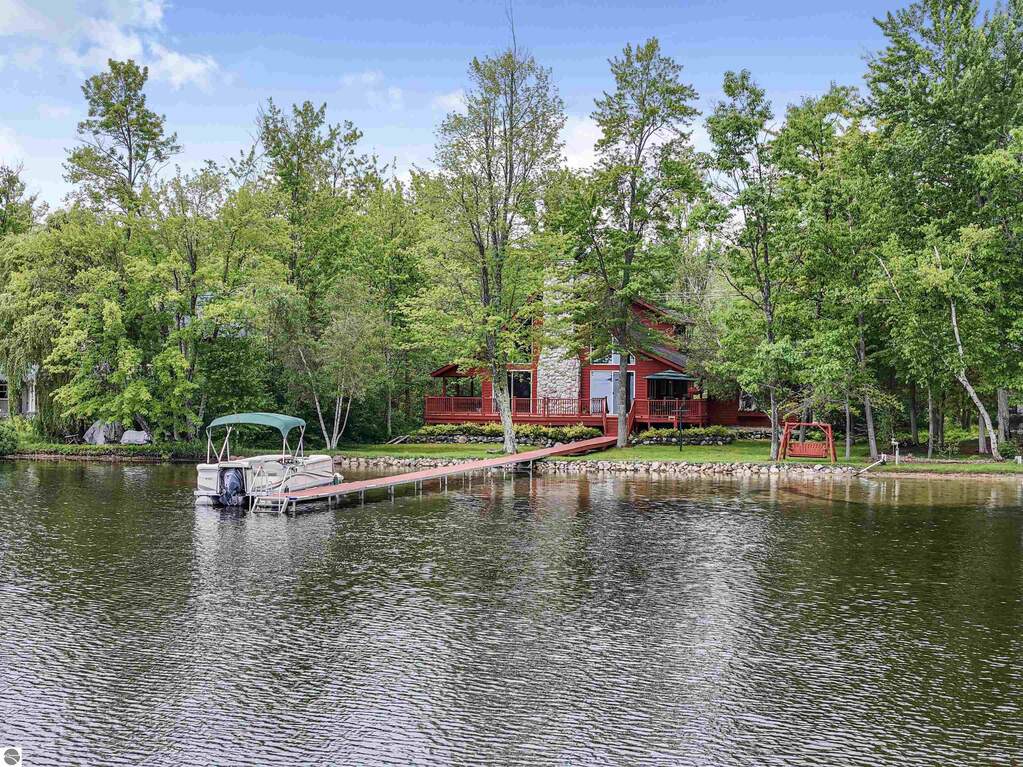 3 Bedroom Single Family Home/House's Image 40