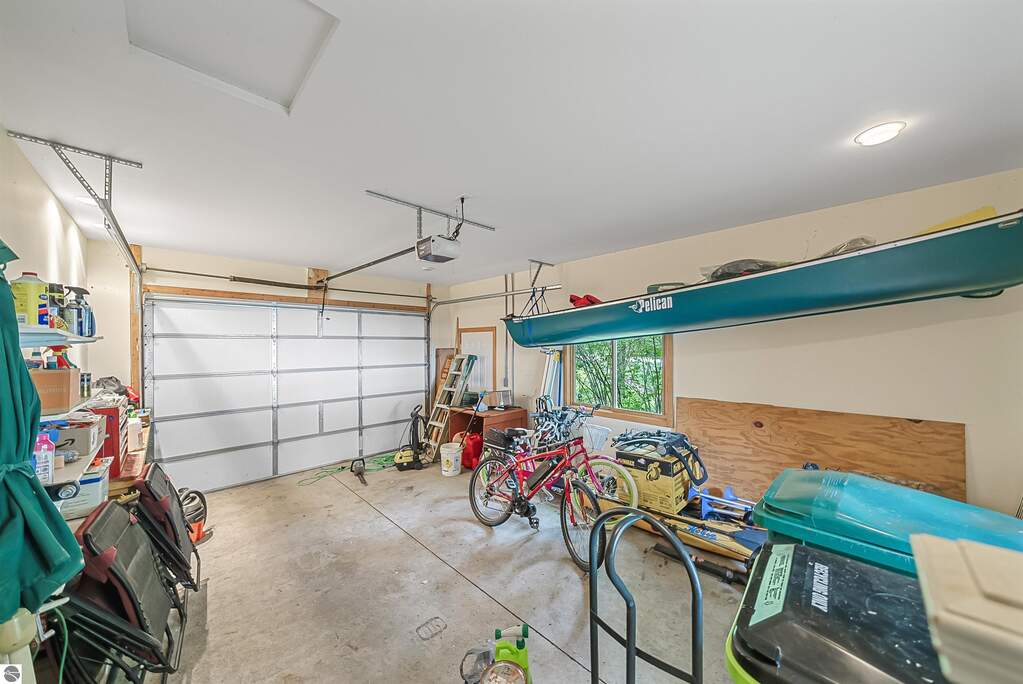 3 Bedroom Single Family Home/House's Image 41