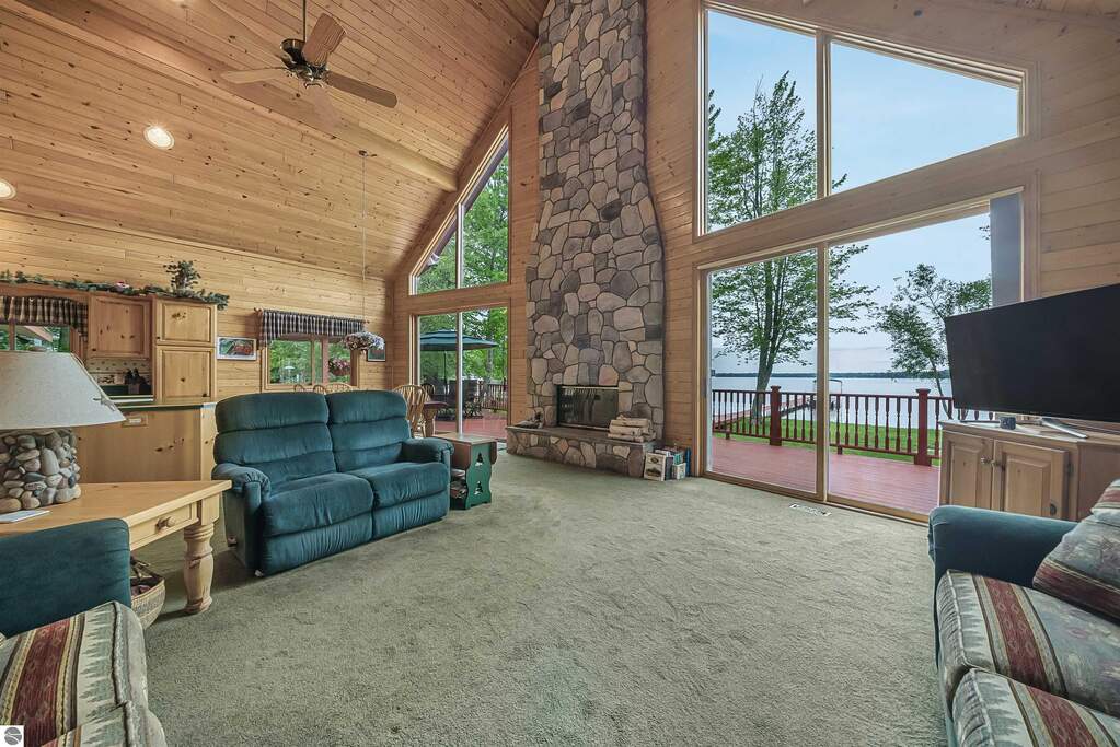 3 Bedroom Single Family Home/House's Image 5