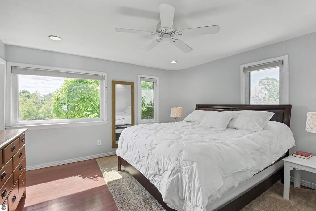 4 Bedroom Single Family Home/House's Image 17