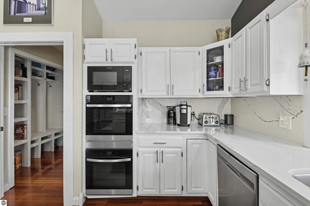 4 Bedroom Single Family Home/House's Image 26