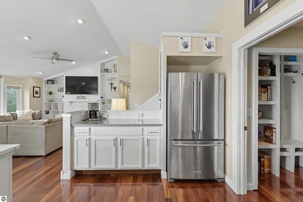 4 Bedroom Single Family Home/House's Image 27