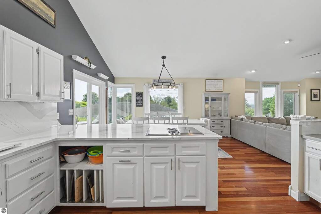 4 Bedroom Single Family Home/House's Image 28