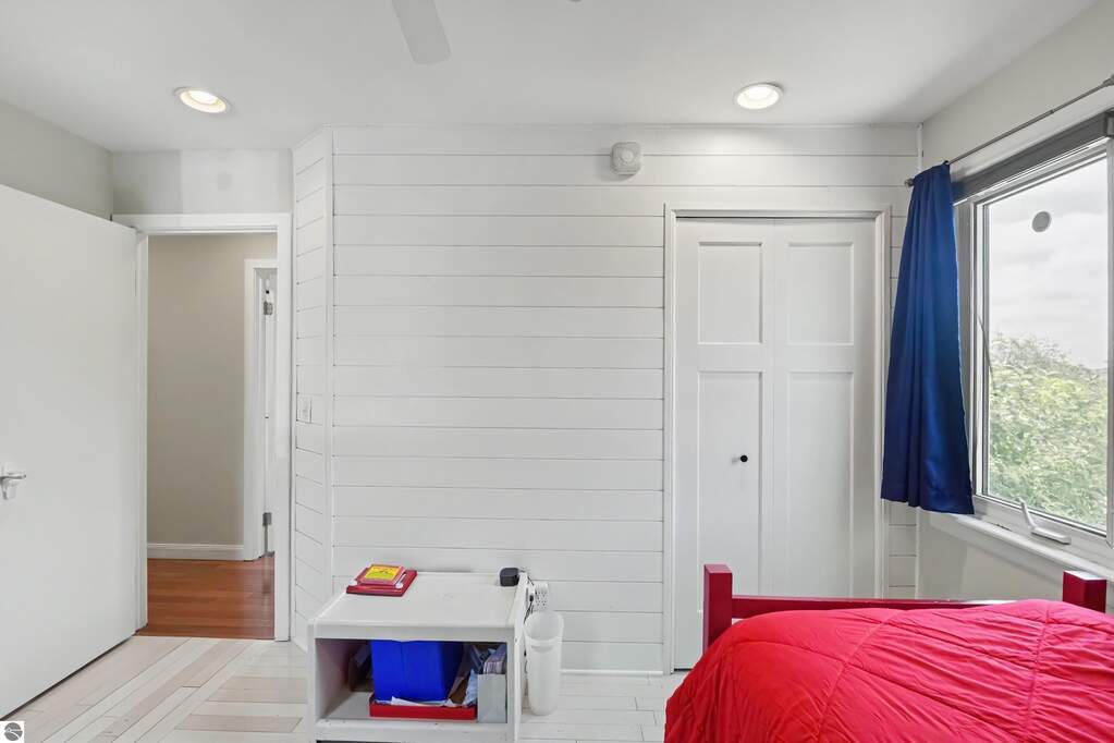 4 Bedroom Single Family Home/House's Image 33