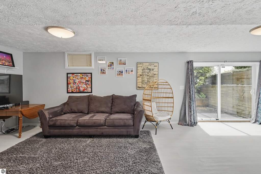 4 Bedroom Single Family Home/House's Image 43