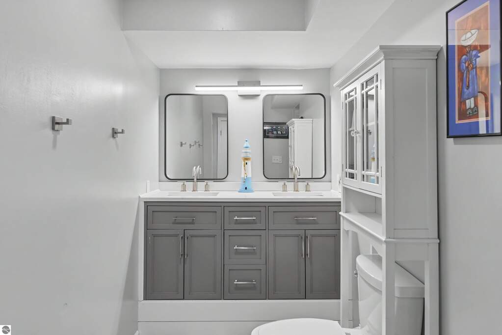 4 Bedroom Single Family Home/House's Image 45