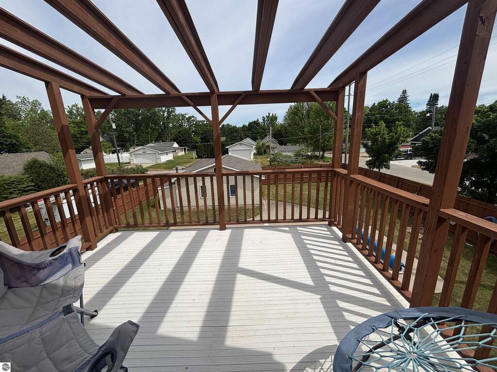 5 Bedroom Single Family Home/House's Image 35
