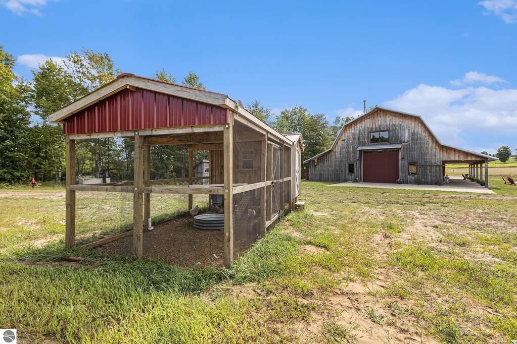 Land/Vacant Land's Image 4