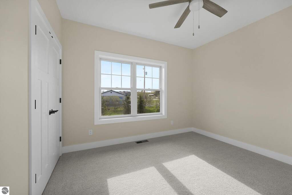 4 Bedroom Single Family Home/House's Image 18