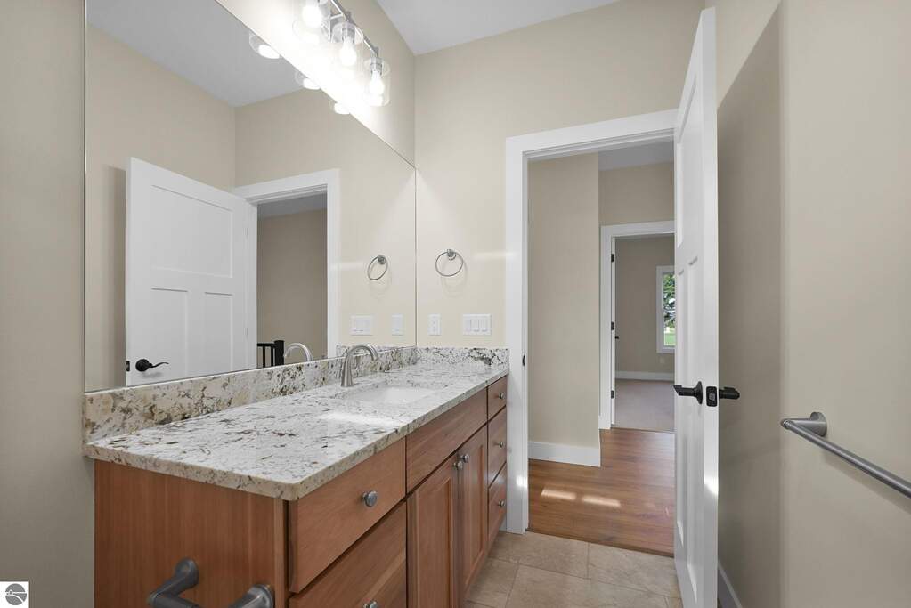 4 Bedroom Single Family Home/House's Image 20