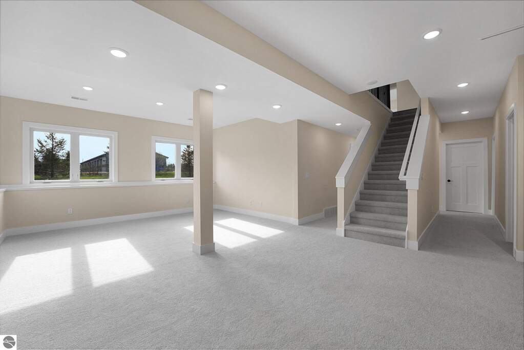 4 Bedroom Single Family Home/House's Image 26