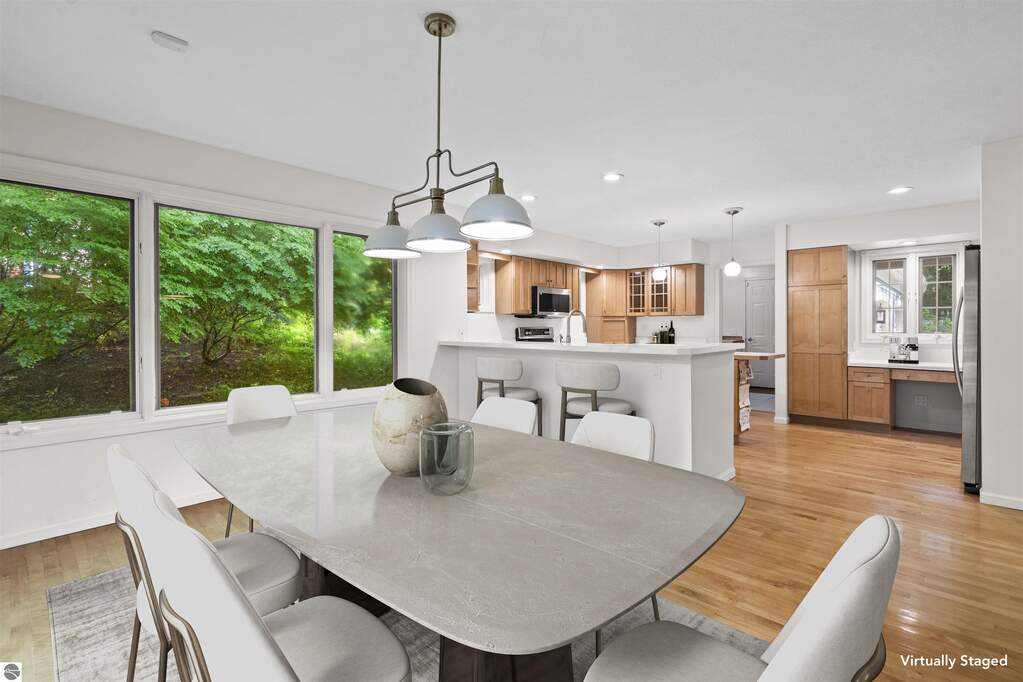 5 Bedroom Single Family Home/House's Image 20