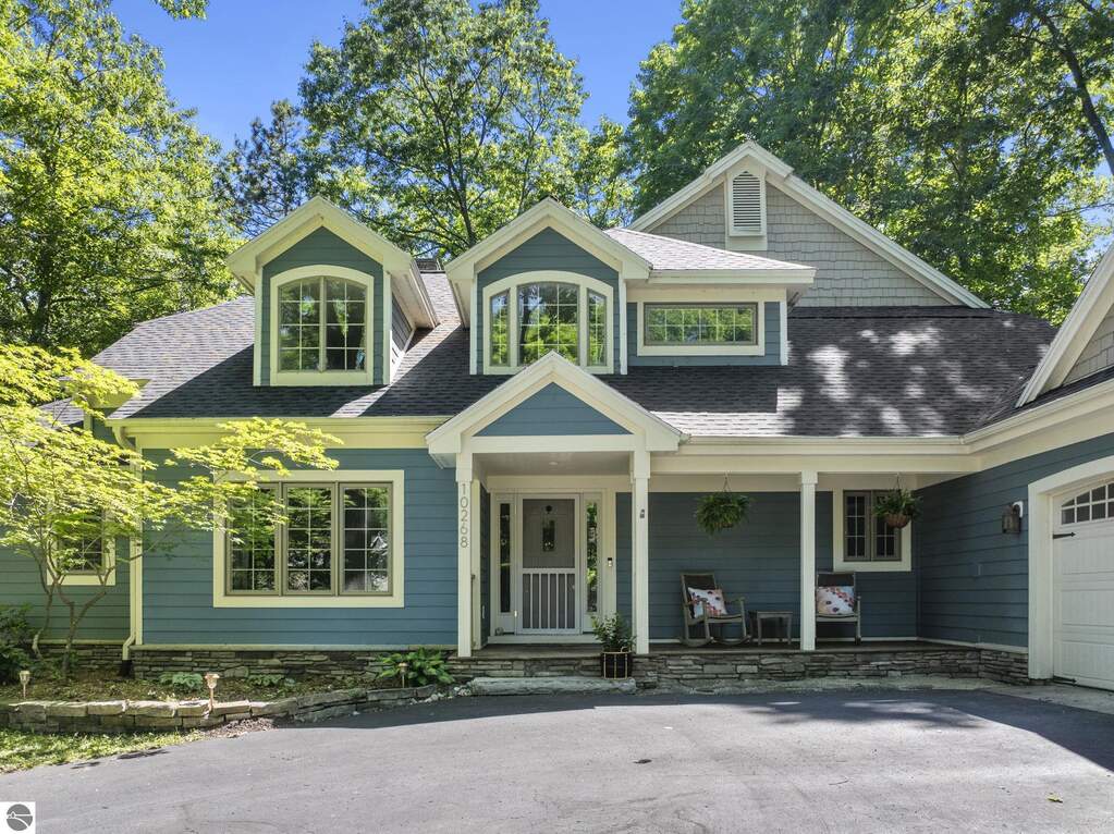 5 Bedroom Single Family Home/House's Image 62