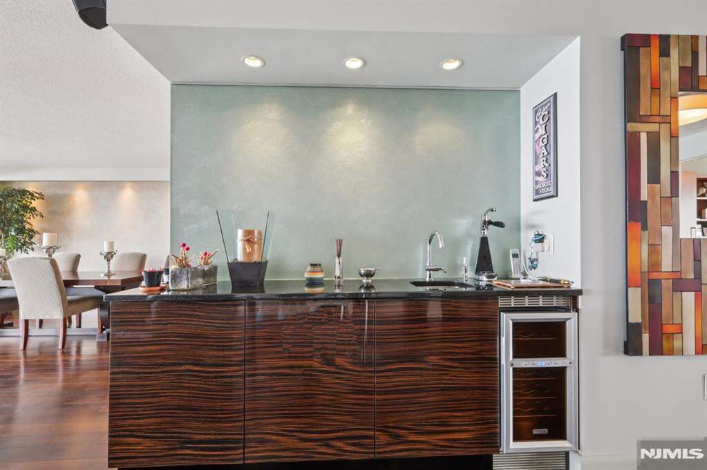 2 Bedroom Apartment/Flat's Image 21