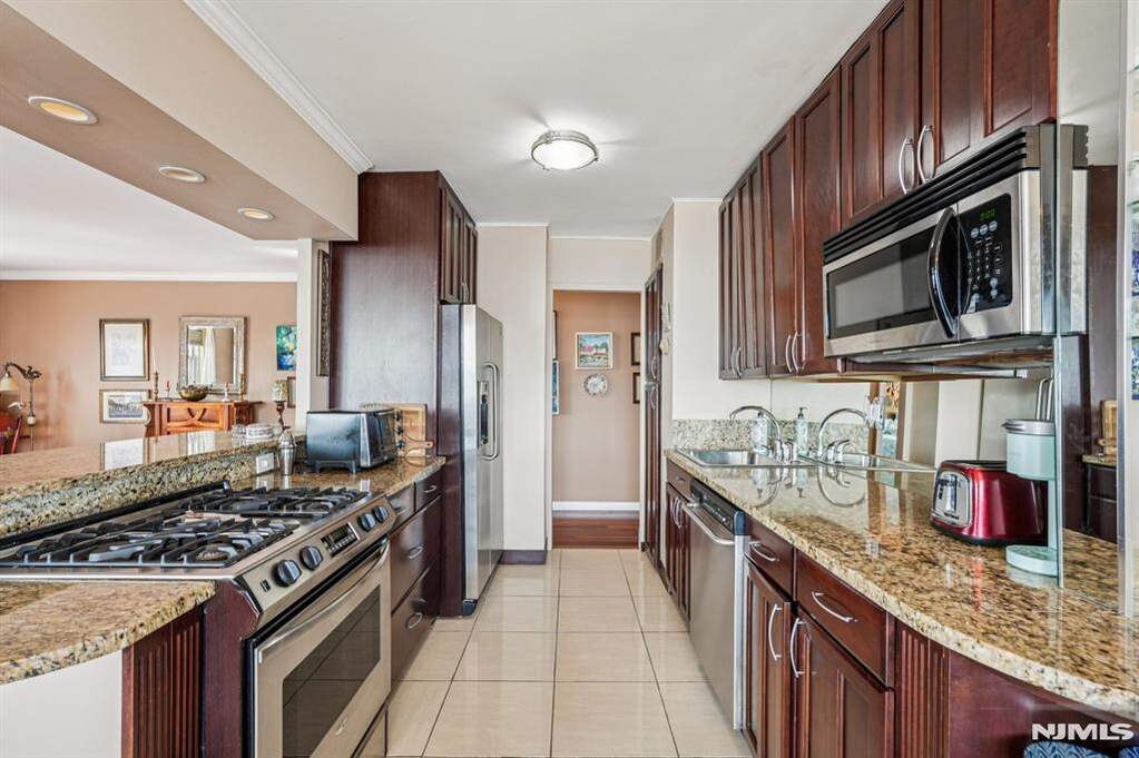 3 Bedroom Apartment/Flat's Image 9