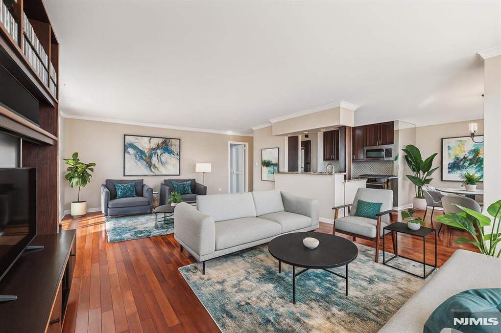 3 Bedroom Apartment/Flat's Image 4