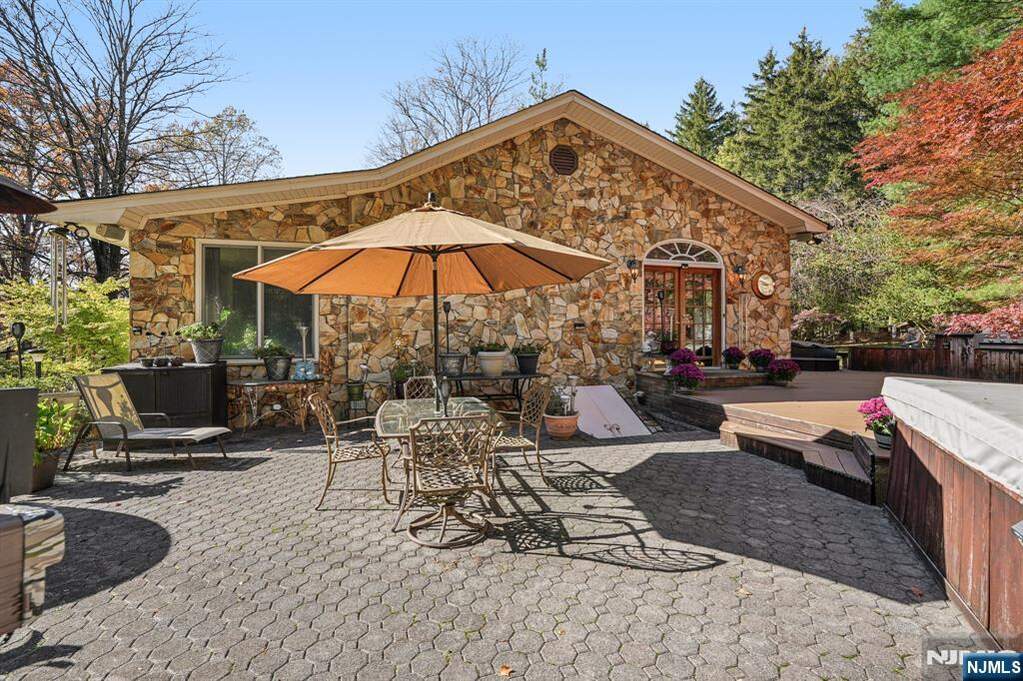 3 Bedroom Single Family Home/House's Image 13