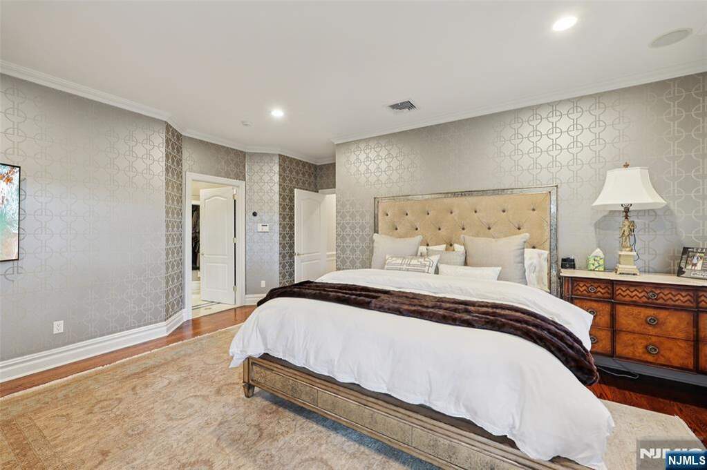 4 Bedroom Single Family Home/House's Image 16