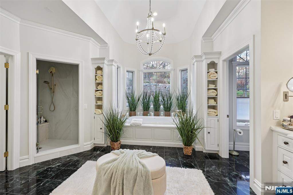 4 Bedroom Single Family Home/House's Image 18