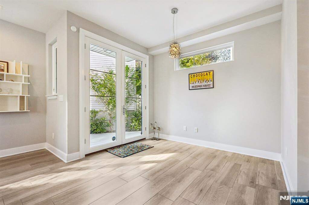 4 Bedroom Villa/Townhouse's Image 18