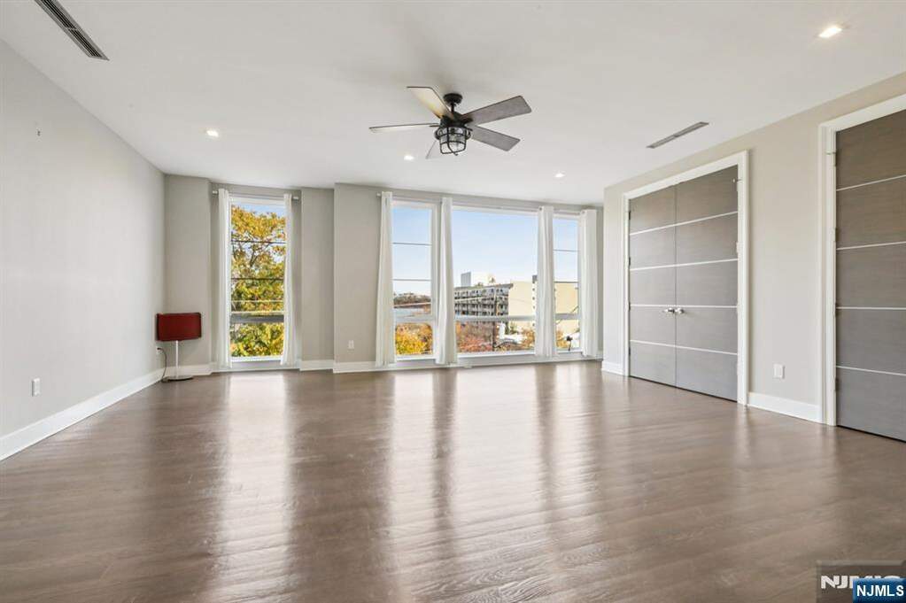 4 Bedroom Villa/Townhouse's Image 22