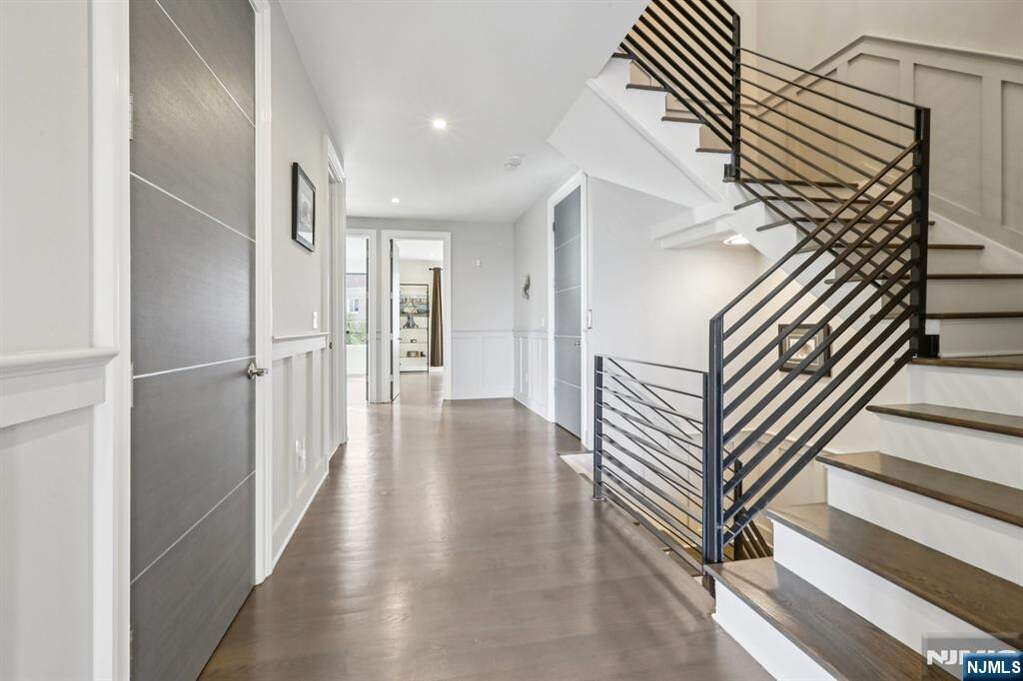 4 Bedroom Villa/Townhouse's Image 27