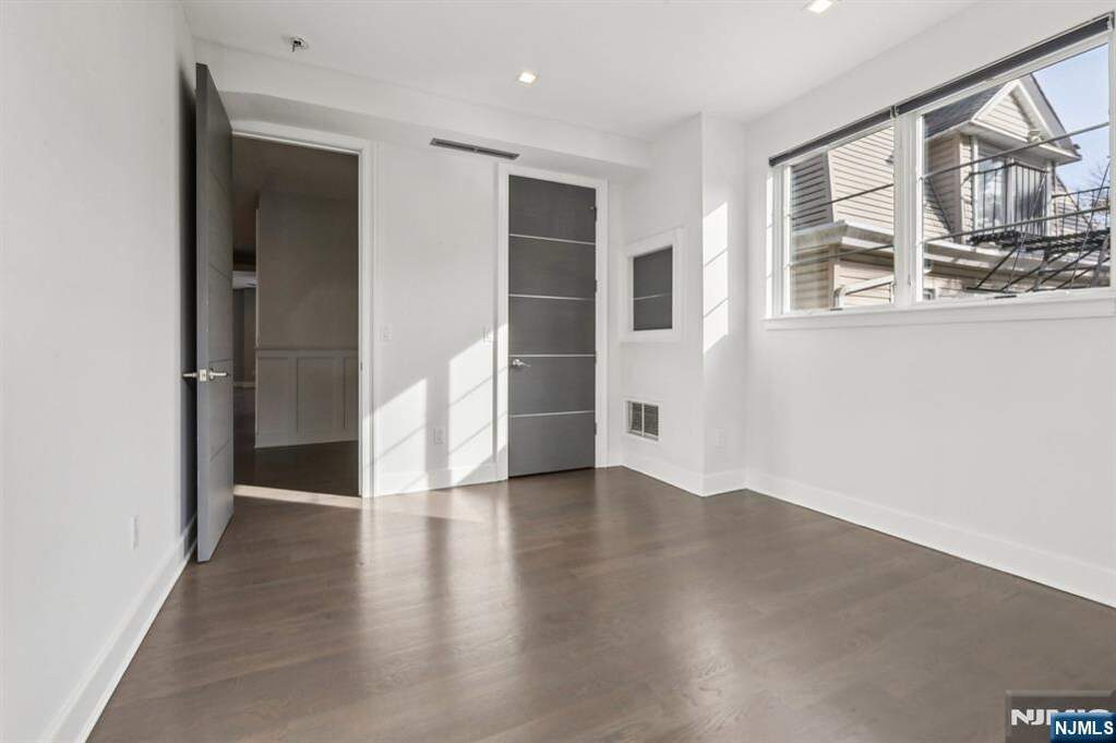 4 Bedroom Villa/Townhouse's Image 30