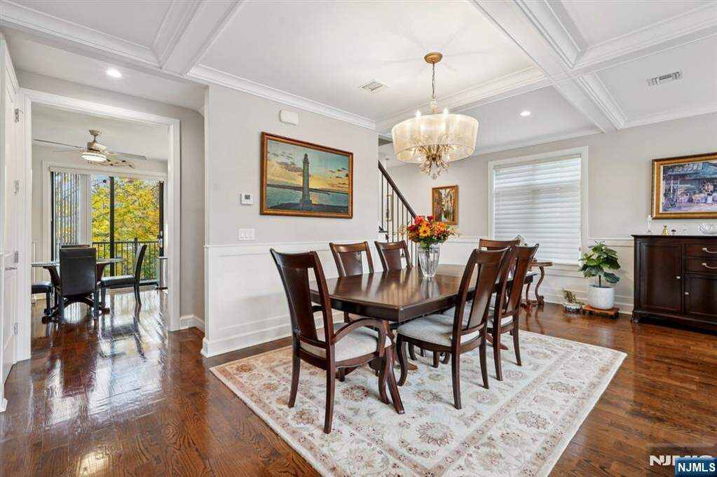 2 Bedroom Villa/Townhouse's Image 10