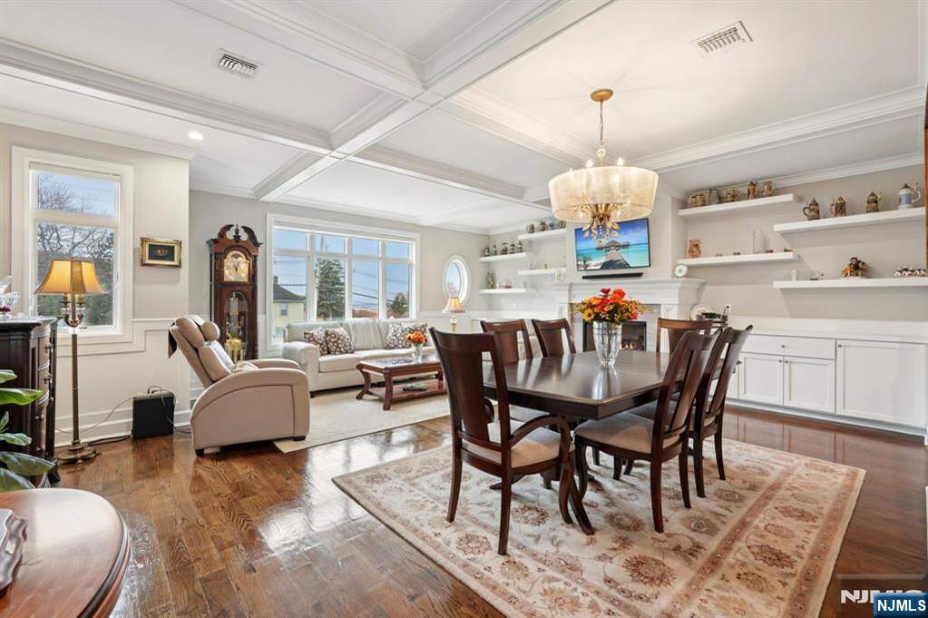 2 Bedroom Villa/Townhouse's Image 12