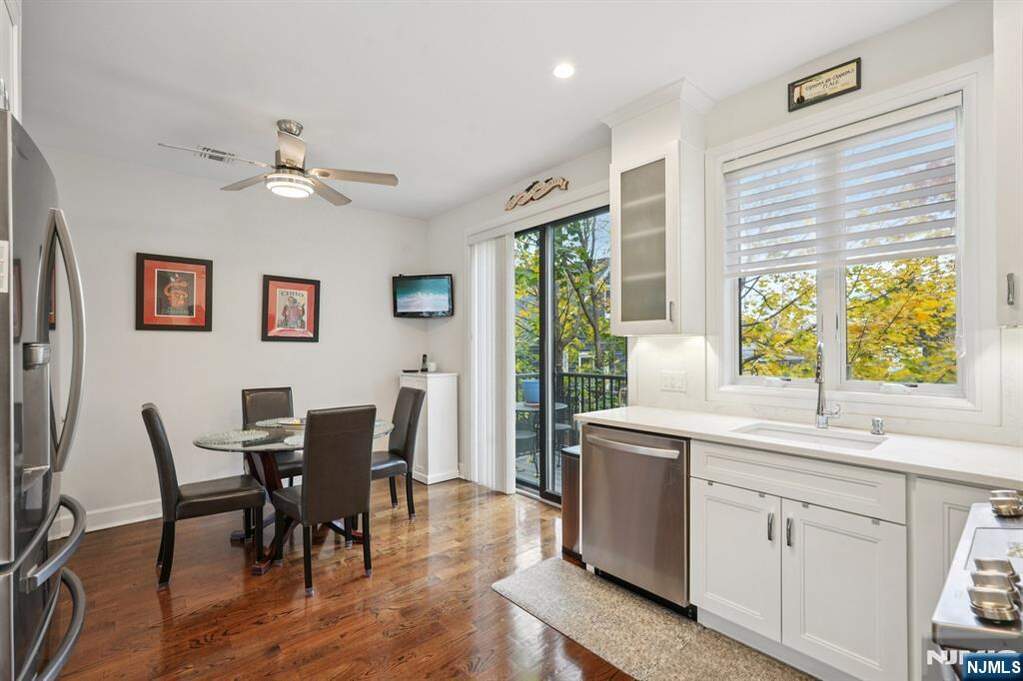 2 Bedroom Villa/Townhouse's Image 16